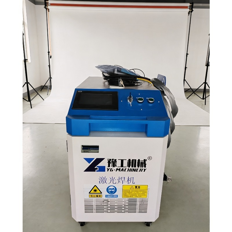 Industrial Handheld Laser Welder - آلة تنظيف بالليزر محمولة 3 في