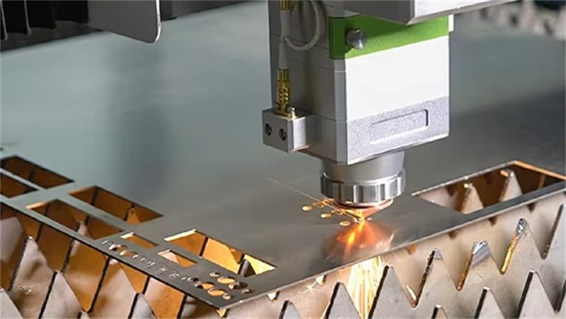 Industrial Laser Cutter For Metal - آلة تنظيف بالليزر النبضي، آلة قطع