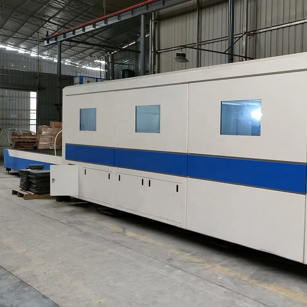 ماكينة قطع ليزر صناعية بقوة 60 - مراجعة Industrial Laser Cutter For Metal وسعره
