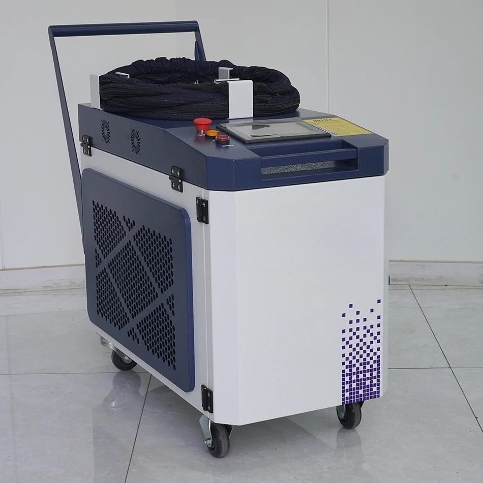 آلة تنظيف بالليزر صناعية للبيع - مراجعة Industrial Laser Removal Machine وسعره