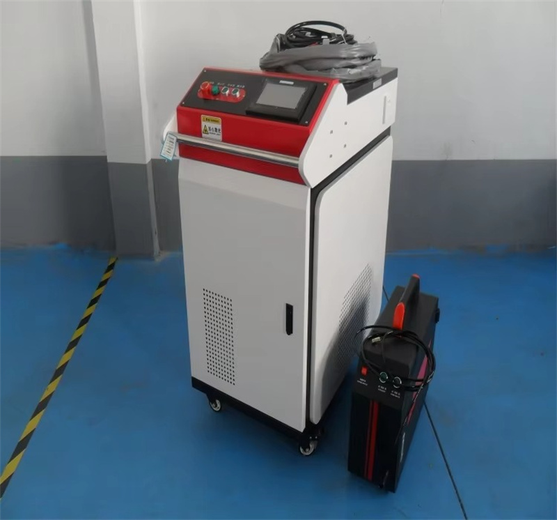 آلة لحام بالليزر محمولة بقوة 3 - مراجعة Industrial Handheld Laser Welder وسعره