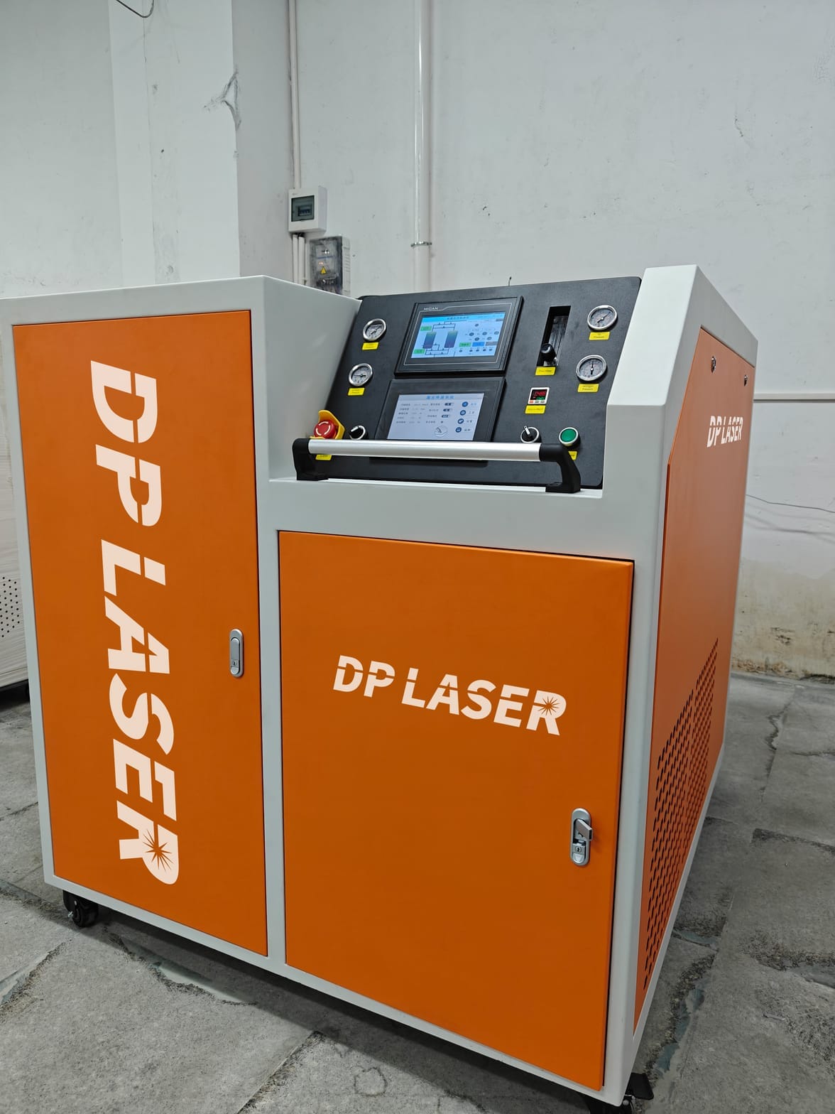 آلة لحام بالليزر الليفي المحمو - مراجعة Handheld Laser Welding Machine وسعره