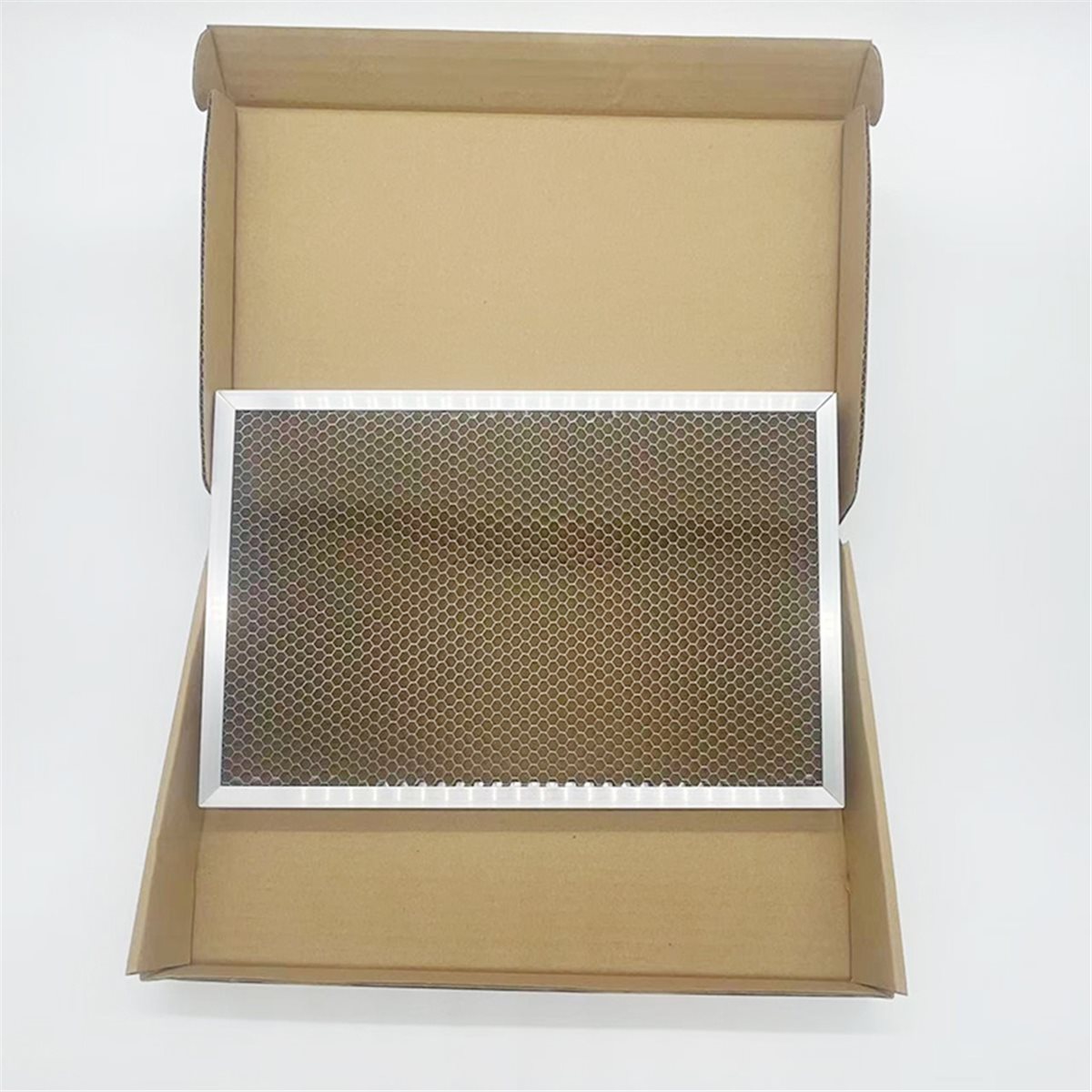 طاولة عمل خلية النحل بالليزر ل - مراجعة Honeycomb Laser Bed وسعره